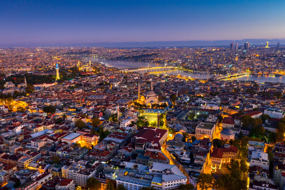 2025 İstanbul Turları Rehberi: Ege Kalkışlı Konforlu Kültür Turu Deneyimi