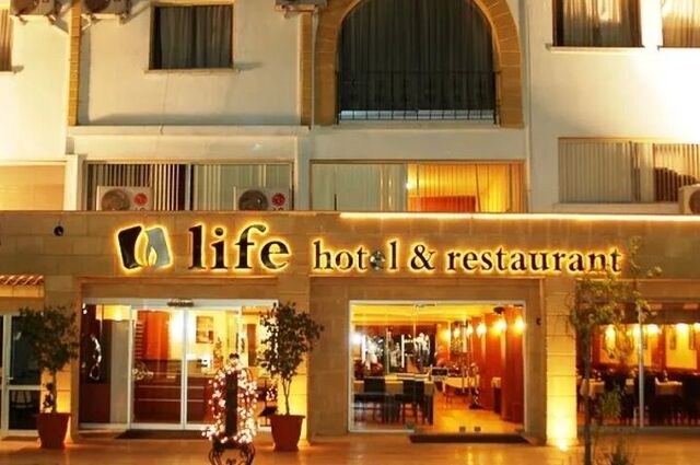 Life Hotel