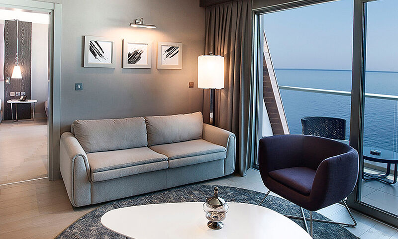 Elexus Hotel Resort 