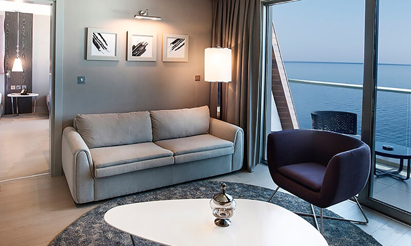 Elexus Hotel Resort 