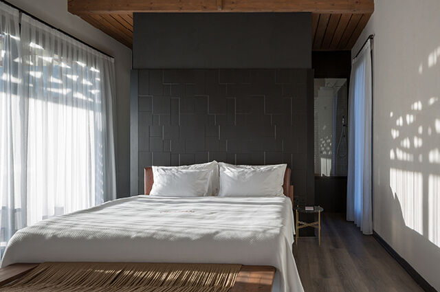 Gillham Vineyard Hotel 