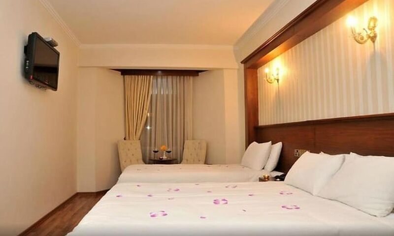 Grand Center Boutique Hotel