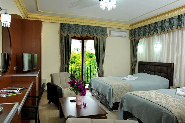 Riverside Garden Resort