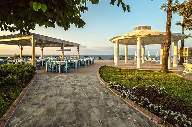 Jasmine Court Hotel & Casino 