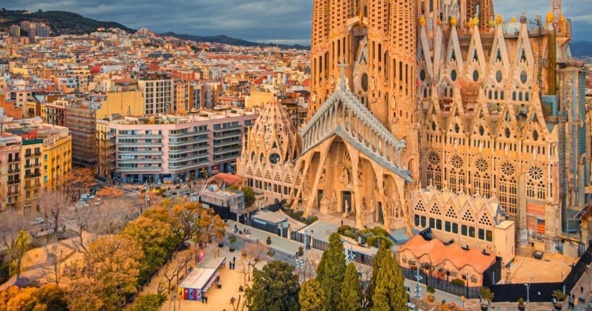 İZMİR'DEN İSPANYA VE ENDÜLÜS İKONLARI Pegasus Havayolları ile 5 gece