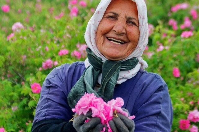 Işıklı Göl - Isparta - Gül Hasadı Turu ( Günübirlik )