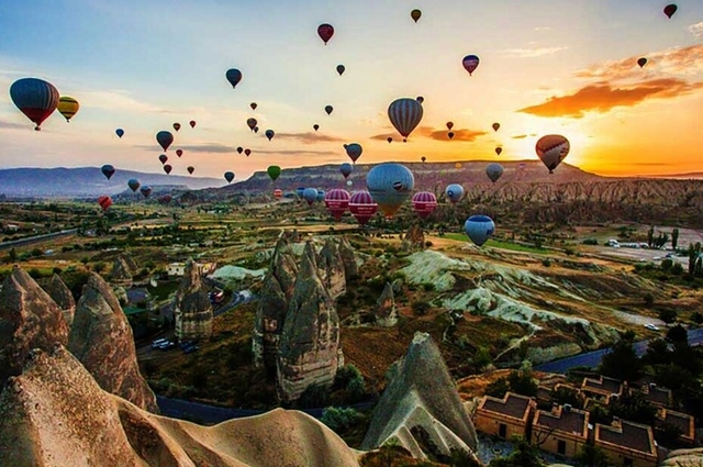 Yılbaşı Özel Kapadokya Erciyes Kayak Merkezi Turu (Gala Dahil)