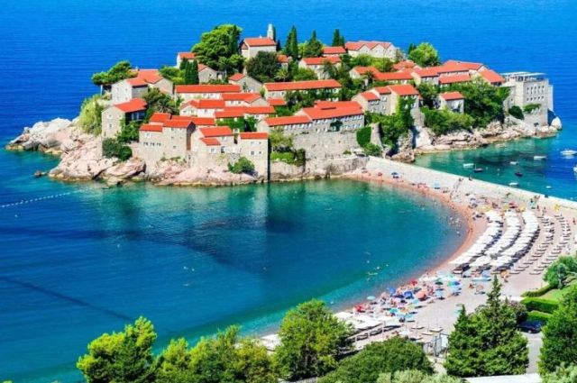 İzmir Çıkışlı Kosovalı Büyük Balkanlar Turu Corendon Hava Yolları ile Extra Turlar ve Akşam Yemekleri Dahil