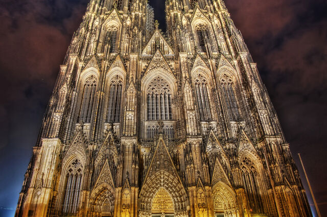 MEGA BENELUX & PARİS & KÖLN & ALSACE TURU Pegasus Havayolları ile 7 gece