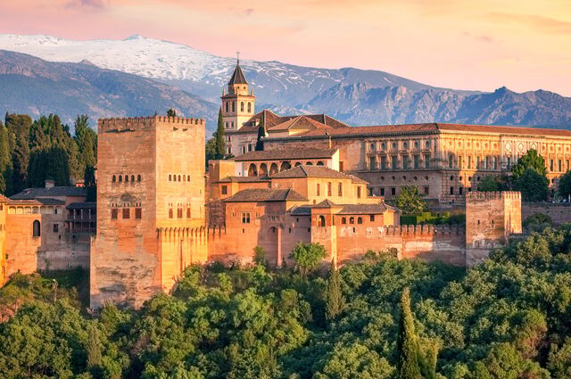 İZMİR 'DEN MEGA PORTEKİZ & ENDULUS & ISPANYA TURU SunExpress Havayolları ile 10 gece