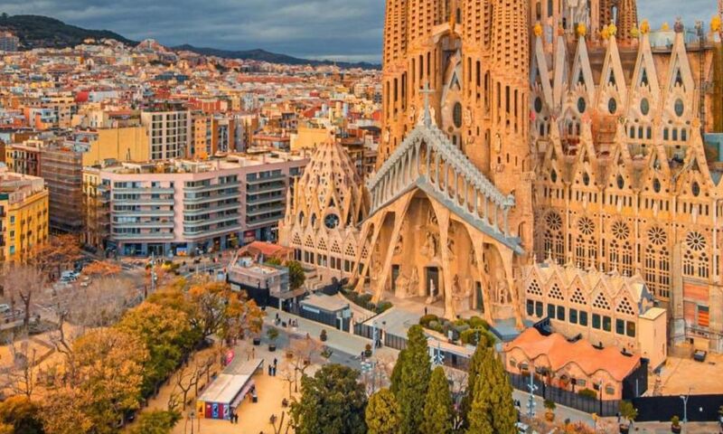 İZMİR'DEN İSPANYA VE ENDÜLÜS İKONLARI Pegasus Havayolları ile 5 gece